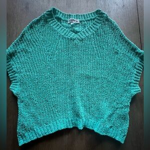 Tommy Bahama V-Neck Cropped Sweater